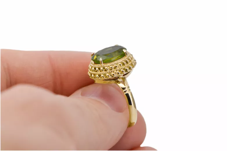 14K Yellow gold Yellow Peridot Ring Vintage craft vrc068y